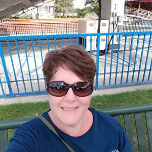 Meet your Posher, Laurie